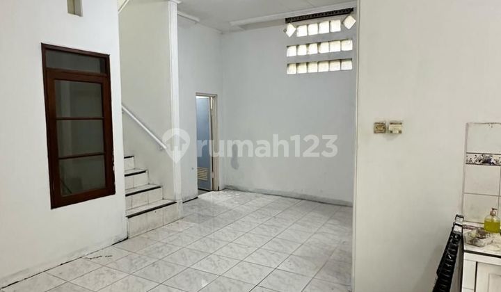 nice minimalist house already renovated in Taman Kopo Indah 3