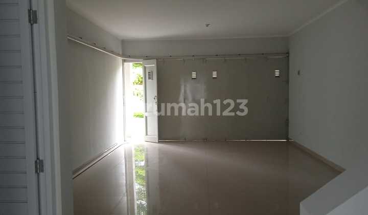 New shop house on the main road Kolonel Masturi, Cimahi New shop house on the main road Kolonel Masturi, Cimahi