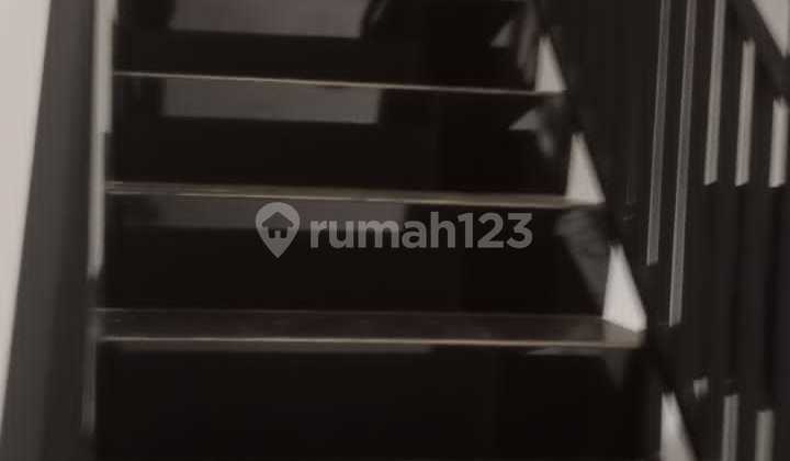 rumah baru modern minimalis di dalam cluster antapani 2