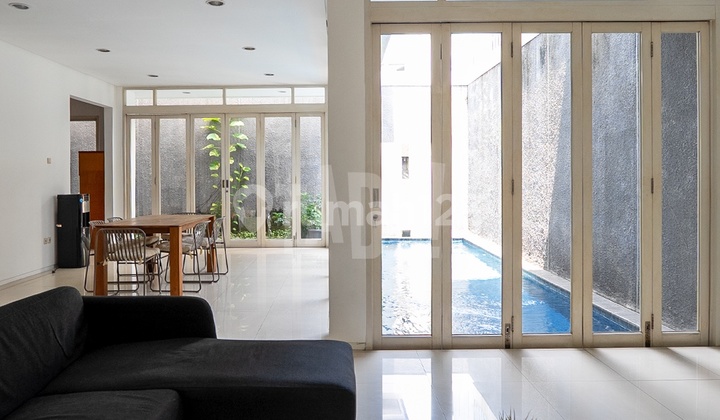 Di Sewa Rumah Full Furnished Cilandak 2