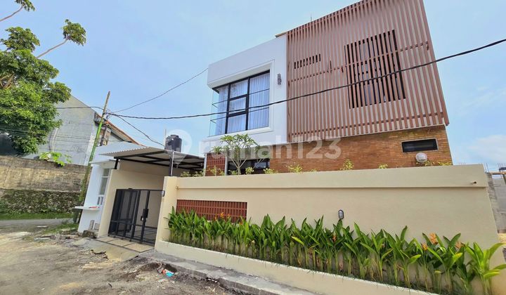 Rumah Villa Nyaman SHM One Gate System Jimbaran