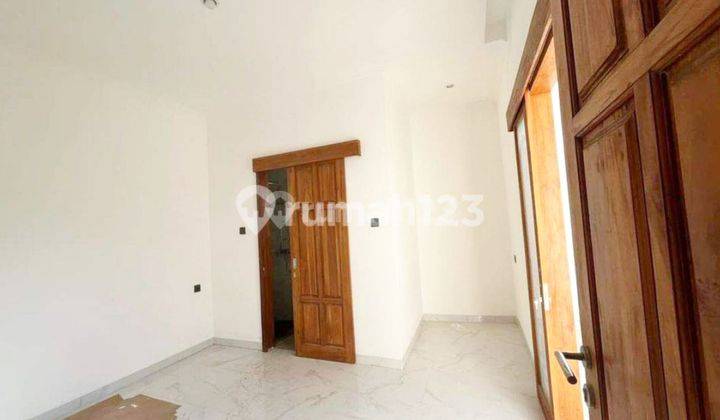 Rumah Bagus Semi Villa Dalam Cluster Modern Dekat Ke Bandara 2