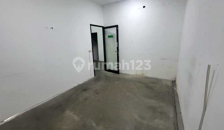 Daan Mogot Bizpark Warehouse 6x24 Size, Office Included, Affordable Price, West Jakarta Daan Mogot Bizpark Warehouse 6x24 Size, Office Included, Affordable Price, West Jakarta