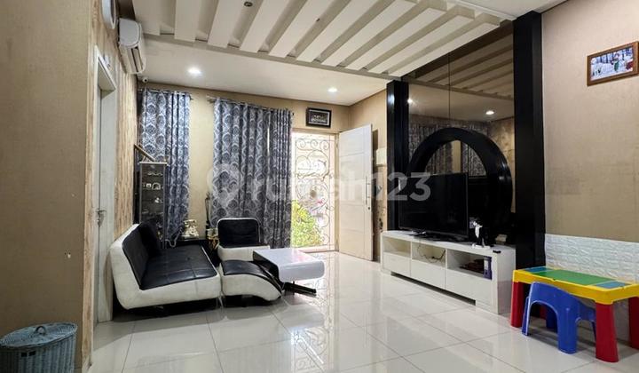 Rumah Greenlake City Cluster West Europe 8X15 Bagus SHM 3 Kamar