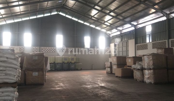 Factory in Curug Tangerang, Area 6157 M2, HGB, Includes Office, Price Negotiable Factory in Curug Tangerang, Area 6157 M2, HGB, Includes Office, Price Negotiable