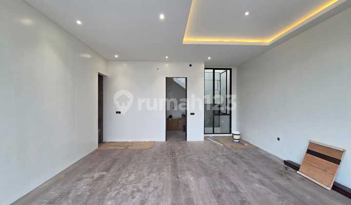 Rumah Baru Permata Buana 8X18 M 4 Lantai Bagus Jakbar 2