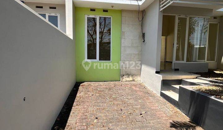 Rumah 1lt 2kt 1km Unfurnish Hadap Barat 5menit Ke Suhat 2