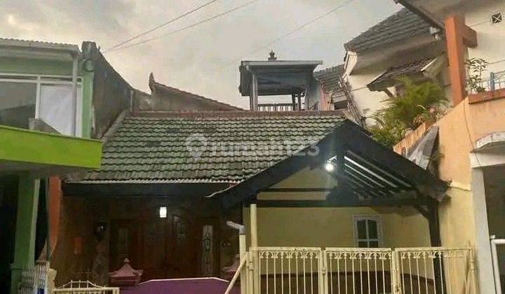 Rumah 2Lantai Rapih Lokasi Strategis Suhat Dekat ke Brawijaya 2