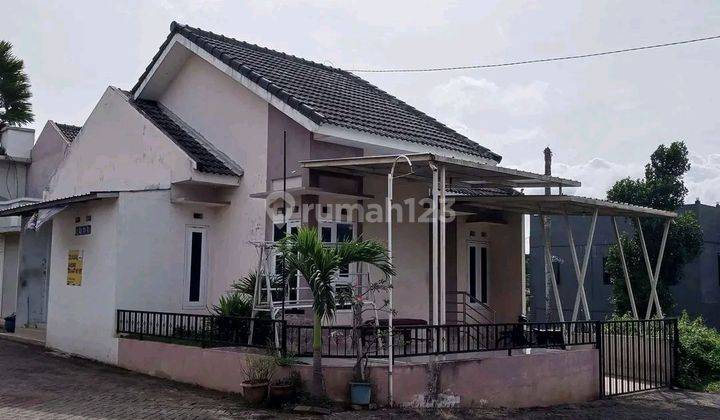 Rumah 1 lantai Unfurnish Dekat GOR mayjend sungkono Malang 1