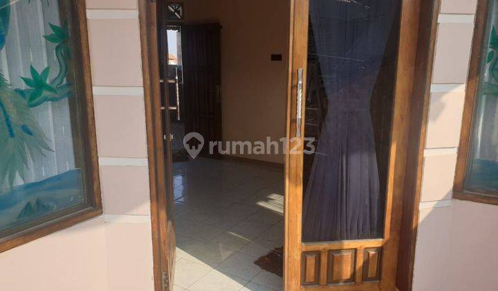 Rumah Hook 2 Lantai Unfurnish Lokasi Dekat Pasar Induk Batu  2