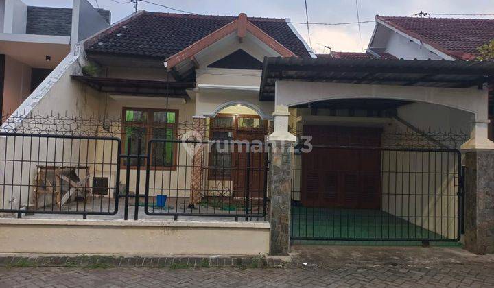 Rumah 1,5lantai 7kamar Unfurnish Hadap Timur Dekat Ke Unmer 1