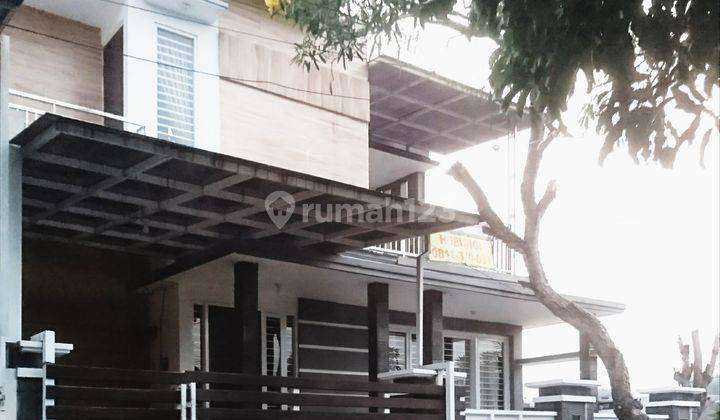 Rumah Hook 2lt 3kamar Semi Furnish Dekat Ke Brawijaya Malang 1