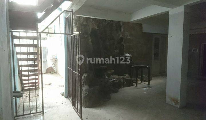 Rumah 1,5lantai Potensi Usaha Fnb Lokasi Strategis Akses Mobil 2