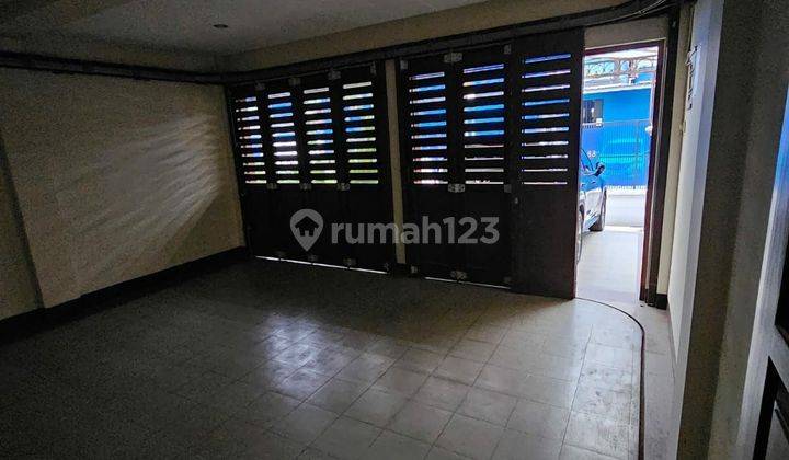 Rumah Klasik Kamar 4+2 2lantai Unfurnish Rempoa Tangerang 2