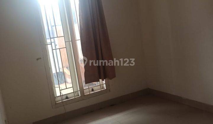 Rumah modern 2 lantai di Jl Salak Raya Jelupang Serpong ,Serpong Utara Tangerang Selatan SHM 8