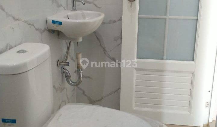 Rumah mewah di Jl.Baladewa Tanah tinggi Jakarta pusat akses jalan 2 mobil 2 Lantai 5