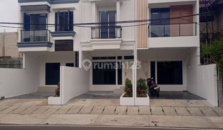 Rumah Mewah 2 Lantai Siap Huni Di Jl.cempaka Putih Tengah 25 Cempaka Putih Jakarta Pusat 1