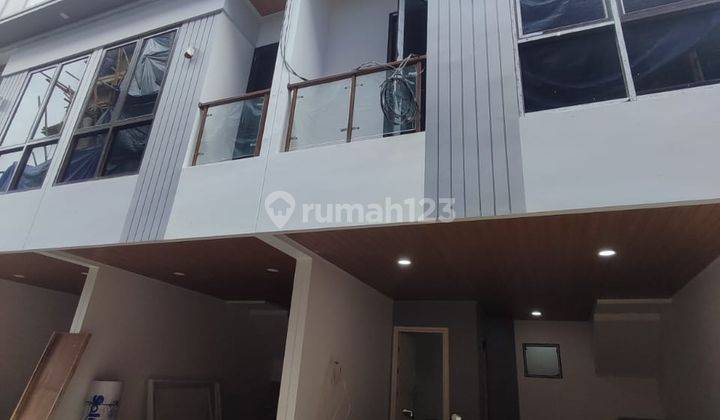 Rumah Mewah Baru 3 Lantai Di Rawasari Jakarta Pusat 2