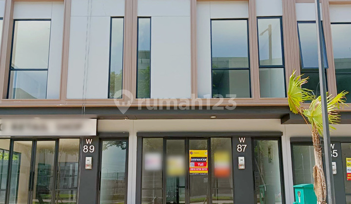 Sewa Ruko The Hive Mataram 3 Lantai Siap Usaha di Lippo Cikarang Sewa Ruko The Hive Mataram 3 Lantai Siap Usaha di Lippo Cikarang