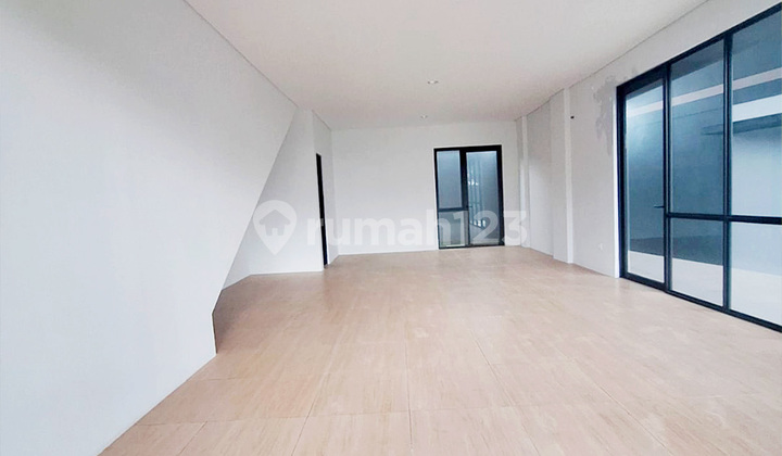 For Rent: The Hive Mataram 3-Storey Shop House Facing Lippo Cikarang Street 2