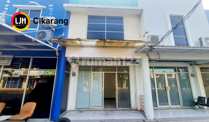 For Sale: Arcadia 1-Story Shop House in East Telukjambe, Karawang