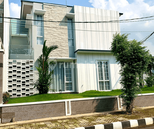 di Disewakan Rumah Cluster Dago , Cikarang 1