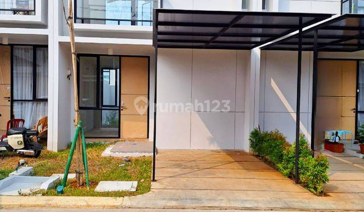 Dijual Rumah di Uptown Estate Lippo Cikarang Bagus 1