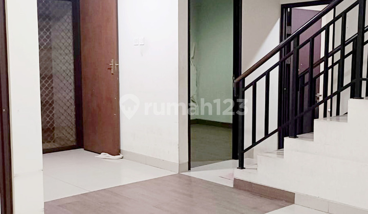 Dijual Rumah di Cluster Patio Lippo Cikarang 2 Lantai 2