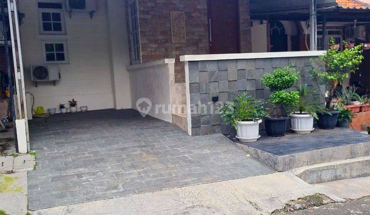 Dijual Rumah di Taman Sriwijaya Lippo Cikarang Bagus Terawat 1