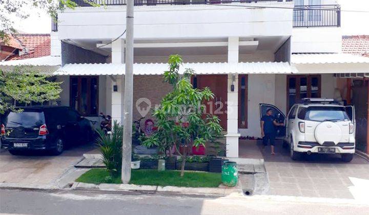 Dijual Rumah Lembah Hijau Lippo Cikarang Bagus Ada Kolam Renang 1