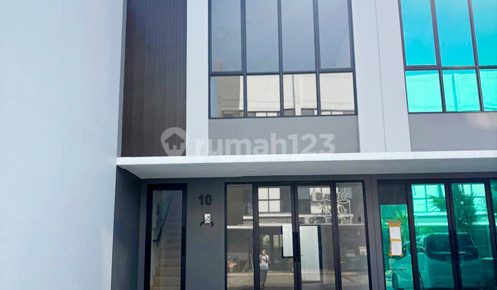 Disewakan Ruko The Hive Uptown Avenue Lippo Cikarang 2 Lantai Disewakan Ruko The Hive Uptown Avenue Lippo Cikarang 2 Lantai