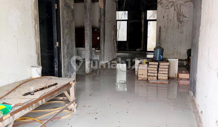 For Sale House in Beverly Lippo Cikarang Cluster 2