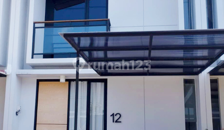 For Sale House in Uptown Estate Lippo Cikarang Furnished Ready to Occupy