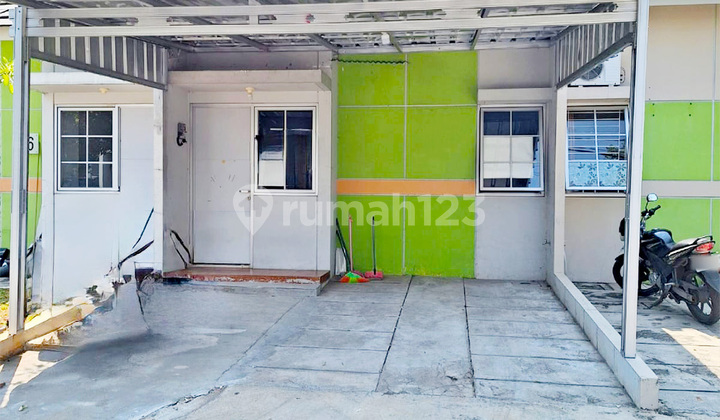 For Sale House in Lembah Hijau Lippo Cikarang, Wide Street Row J