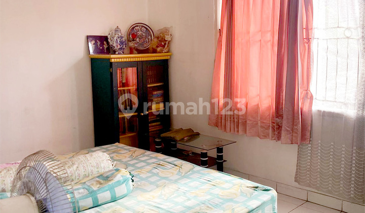 Dijual Rumah Ex Kost 5 Kamar Tidur di Meadow Green Lippo Cikarang