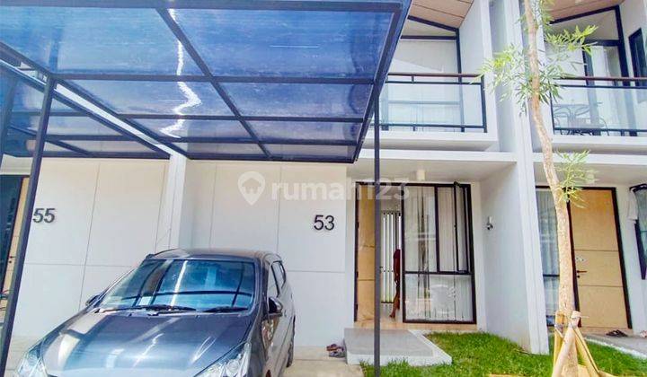 Disewakan Rumah di Uptown Estate Lippo Cikarang Bagus Siap Huni 1