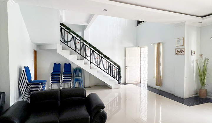 Rumah Bagus Siap Huni 5 KT Cluster Beverly Lippo Cikarang Dijual 