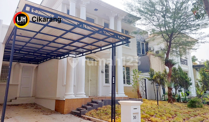 Well-Maintained House in D' Oakwood Cluster, Lippo Cikarang, Facing the Park