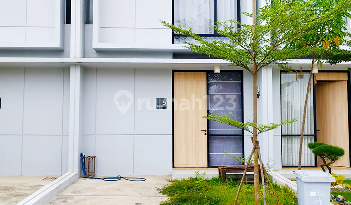 For Sale House In Waterfont Cluster, Cikarang