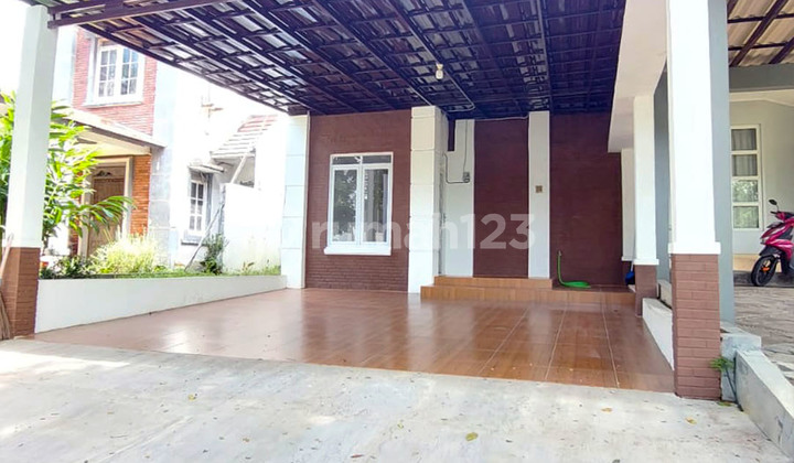 House for Rent in Piccadily Cluster, Lippo Cikarang, Well-Maintained and Nice