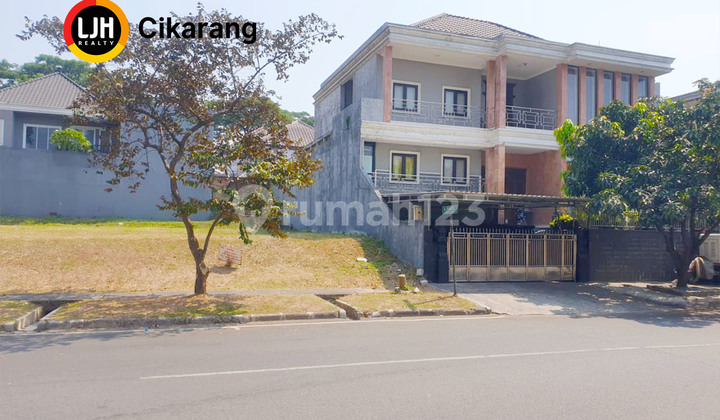 Rumah Siap Huni Ada Kolam Renang Cluster Menteng Lippo Cikarang 2