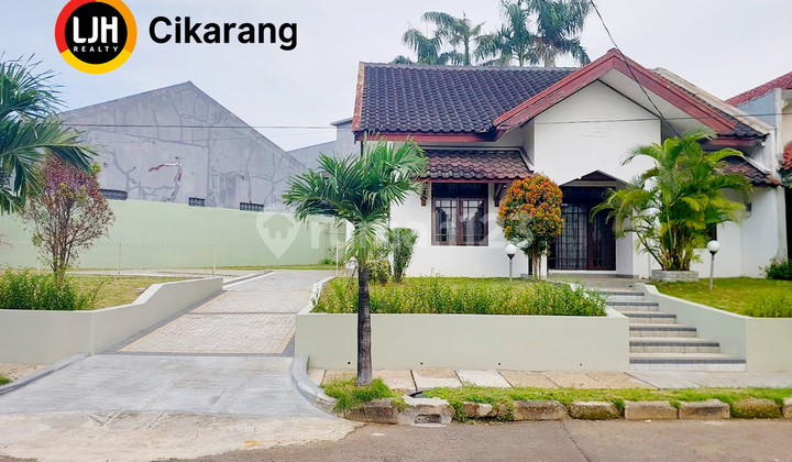 Spacious Ready-to-Live 3+1 Bedroom House for Rent in Meadow Green Lippo Cikarang Spacious Ready-to-Live 3+1 Bedroom House for Rent in Meadow Green Lippo Cikarang
