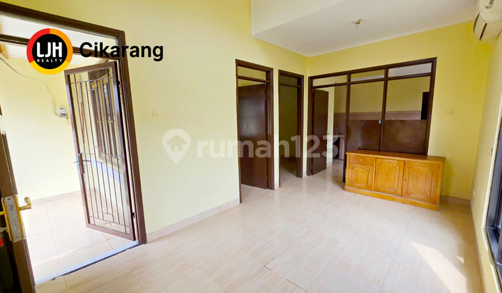 For Sale SF House Hook Position in Lembah Hijau Lippo Cikarang 2
