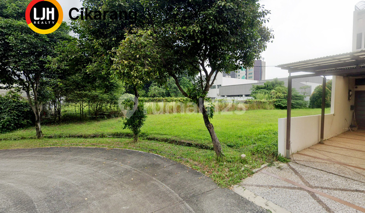 For Sale 585 m2 Lot Corner Position in Beverly Cluster Lippo Cikarang