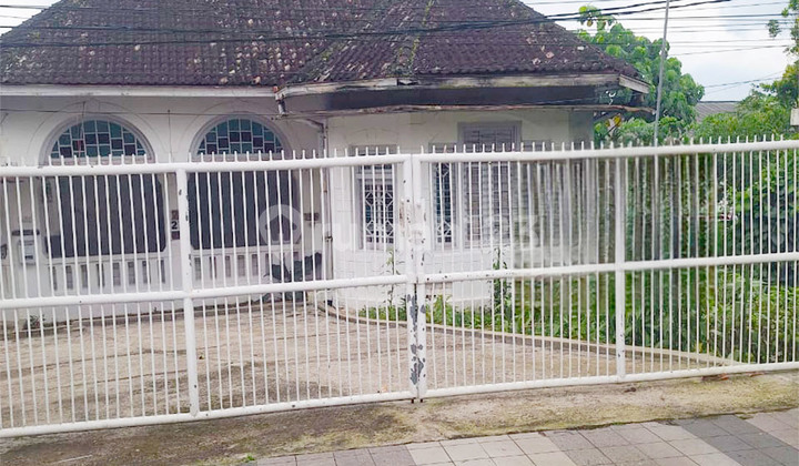 Rumah di Jl Diponegoro Salatiga Jawa Tengah Dijual Tanah Luas