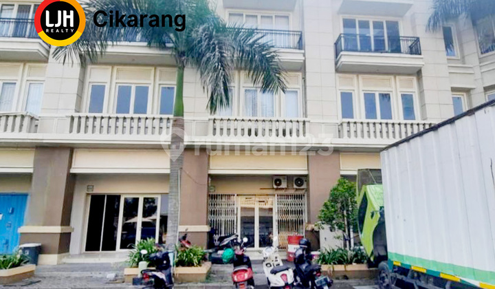 For Sale: 3-Story Widjaya Shophouse Facing the Road in Grand Taruma Karawang