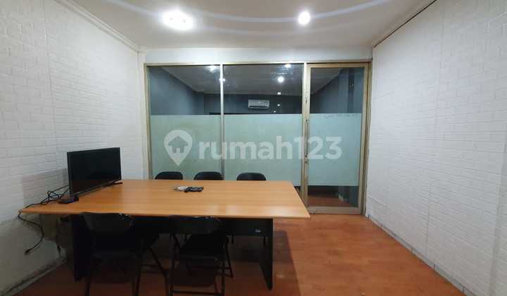 Good 4-Story Shophouse Ready to Use on Ahmad Yani, Bandung 2