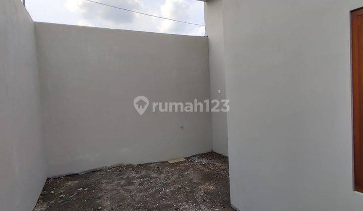 Rumah Baru di Solo Tipe 45, Free Kanopi Dan Kitchen Set  4