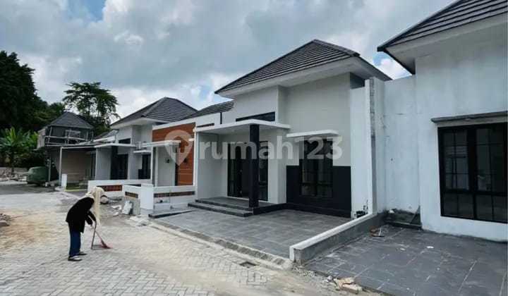 Disewakan Rumah Bagus Perumahan Klipang Semarang 2