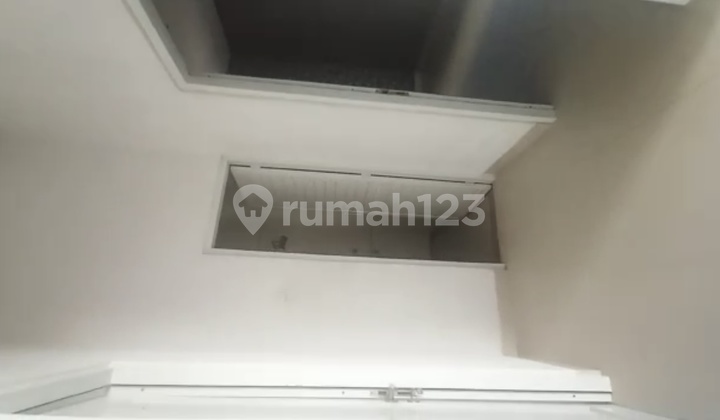 Rumah Sewa Beranda Bali Bsb City Dekat Unika, Halo Bca 2